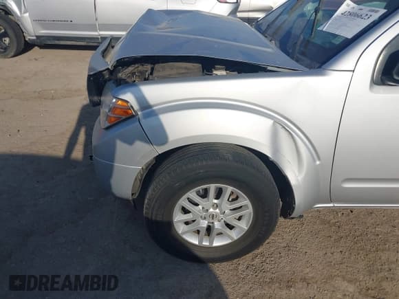 ✅ 2018 Nissan Frontier SV • VIN: 1N6AD0ER2JN744264 • Lot: 42806623. Listed on IAAI with 102,362 mi. Free auction sales archive from the USA and detailed vehicle history report at DreamBid. Image 6.