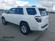 ✅ 2021 Toyota 4Runner SR5 Premium • VIN: JTEFU5JR3M5235612 • Lot: 43766249. Wystawiony na IAAI z przebiegiem 61 924 mil. Bezpłatny archiwum sprzedaży aukcyjnych z USA i szczegółowy raport historii pojazdu na DreamBid. Zdjęcie 3.