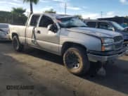 ✅ 2004 Chevrolet Silverado 1500 LS • VIN: 2GCEC19TX41219204 • Lot: 91649455. Wystawiony na Copart z przebiegiem 239 719 mil. Bezpłatny archiwum sprzedaży aukcyjnych z USA i szczegółowy raport historii pojazdu na DreamBid. Zdjęcie 4.