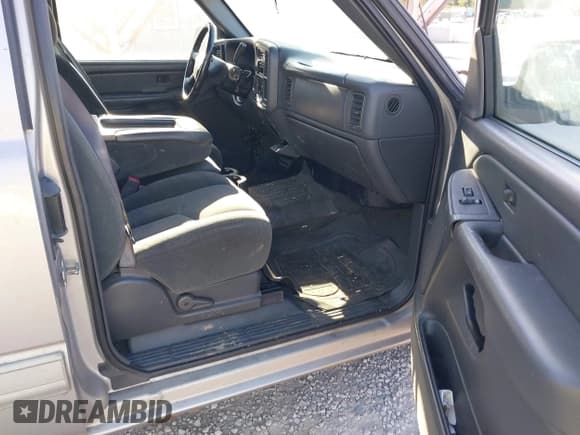 ✅ 2004 Chevrolet Silverado 1500 LT • VIN: 1GCEC19TX4E224854 • Lot: 43118666. Wystawiony na IAAI z przebiegiem 168 898 mil. Bezpłatny archiwum sprzedaży aukcyjnych z USA i szczegółowy raport historii pojazdu na DreamBid. Zdjęcie 5.