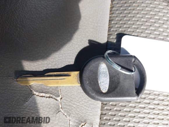 ✅ 2006 Ford F-150 STX • VIN: 1FTRX12W86NA66866 • Lot: 43534145. Wystawiony na IAAI z przebiegiem Nie podano. Bezpłatny archiwum sprzedaży aukcyjnych z USA i szczegółowy raport historii pojazdu na DreamBid. Zdjęcie 11.