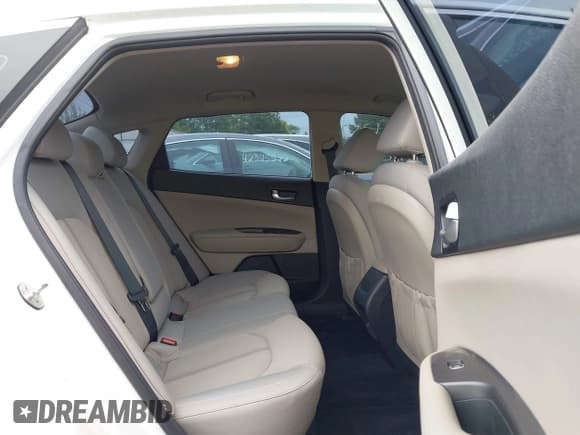 ✅ 2018 Kia Optima S • VIN: 5XXGT4L38JG184817 • Lot: 42317810. Listed on IAAI with 98,734 mi. Free auction sales archive from the USA and detailed vehicle history report at DreamBid. Image 8.