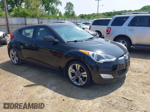 ✅ 2013 Hyundai Veloster w/Black Int • VIN: KMHTC6AD8DU084703 • Лот: 42387528. Опубликован ранее на IAAI с пробегом 154 876 миль. Бесплатный доступ к архиву аукционных продаж из США и подробный отчёт об истории автомобиля на DreamBid. Изображение 1.