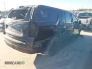 ✅ 2021 Chevrolet Suburban Z71 • VIN: 1GNSKDKD5MR348282 • Лот: 43910018. Опубликован ранее на IAAI с пробегом 212 014 миль. Бесплатный доступ к архиву аукционных продаж из США и подробный отчёт об истории автомобиля на DreamBid. Изображение 4.