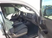 ✅ 2022 Toyota Tacoma TRD Sport • VIN: 3TMAZ5CNXNM185788 • Lot: 43616229. Listed on IAAI with 29,932 mi. Free auction sales archive from the USA and detailed vehicle history report at DreamBid. Image 5.