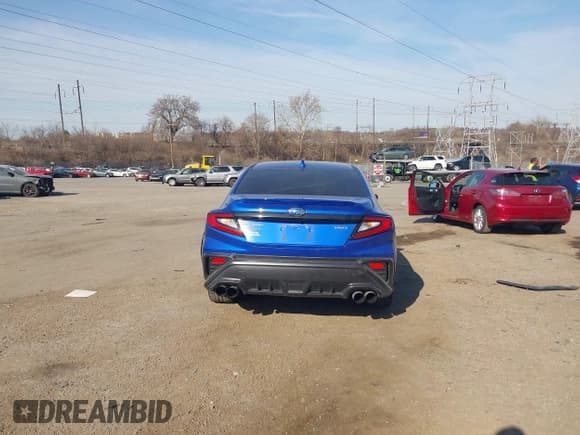 ✅ 2023 Subaru WRX Premium • VIN: JF1VBAF61P9807804 • Лот: 41779195. Опубликован ранее на IAAI с пробегом 24 989 миль. Бесплатный доступ к архиву аукционных продаж из США и подробный отчёт об истории автомобиля на DreamBid. Изображение 17.