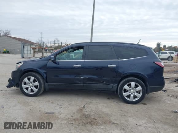 ✅ 2016 Chevrolet Traverse LT • VIN: 1GNKRGKD7GJ332374 • Lot: 43599056. Wystawiony na IAAI z przebiegiem 126 237 mil. Bezpłatny archiwum sprzedaży aukcyjnych z USA i szczegółowy raport historii pojazdu na DreamBid. Zdjęcie 14.