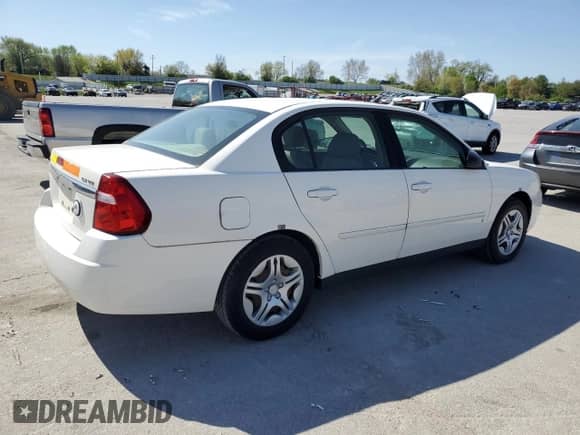 2007 Chevrolet Malibu LS z VIN 1G1ZS58N27F290773, wystawiony jako Copart lot #48946665 z przebiegiem 175 018 mil mil oraz Czysty tytuł • Clean title. Historia ofert i sprzedaży dostępna na DreamBid. Obrazek 3.