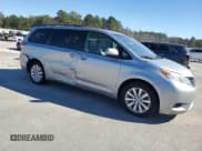 ✅ 2014 Toyota Sienna LE • VIN: 5TDJK3DC6ES073995 • Lot: 92179905. Wystawiony na Copart z przebiegiem 198 606 mil. Bezpłatny archiwum sprzedaży aukcyjnych z USA i szczegółowy raport historii pojazdu na DreamBid. Zdjęcie 4.