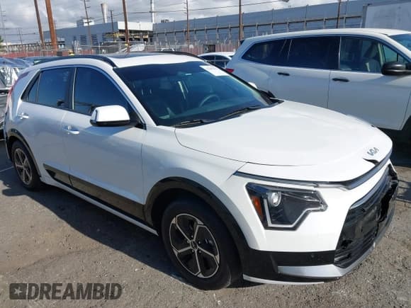 ✅ 2025 Kia Niro SX • VIN: KNDCT3LE3S5219148 • Lot: 42202253. Wystawiony na IAAI z przebiegiem 24 337 mil. Bezpłatny archiwum sprzedaży aukcyjnych z USA i szczegółowy raport historii pojazdu na DreamBid. Zdjęcie 1.