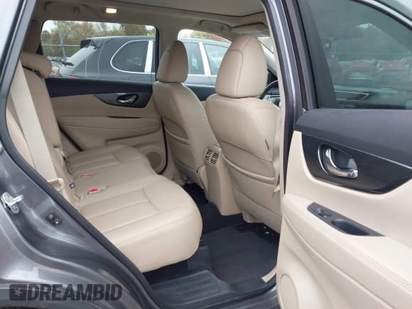 ✅ 2016 Nissan Rogue SL • VIN: 5N1AT2MV5GC883658 • Lot: 43500459. Listed on IAAI with 109,848 mi. Free auction sales archive from the USA and detailed vehicle history report at DreamBid. Image 8.