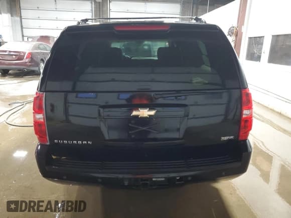 ✅ 2009 Chevrolet Suburban 1LT • VIN: 1GNFK26389R244805 • Lot: 75774414. Wystawiony na Copart z przebiegiem 197 238 mil. Bezpłatny archiwum sprzedaży aukcyjnych z USA i szczegółowy raport historii pojazdu na DreamBid. Zdjęcie 6.