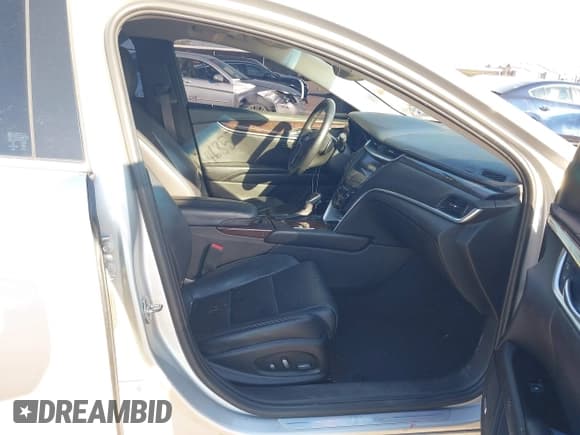 ✅ 2017 Cadillac XTS Luxury • VIN: 2G61M5S35H9184448 • Lot: 43468570. Listed on IAAI with 160,588 mi. Free auction sales archive from the USA and detailed vehicle history report at DreamBid. Image 5.