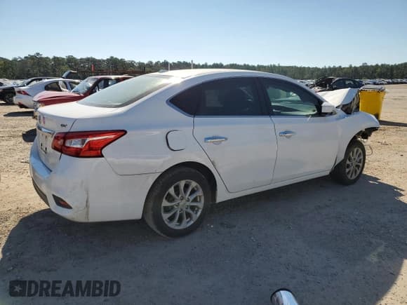 ✅ 2018 Nissan Sentra SV • VIN: 3N1AB7AP7JL656982 • Lot: 86796955. Listed on Copart with 82,571 mi. Free auction sales archive from the USA and detailed vehicle history report at DreamBid. Image 3.