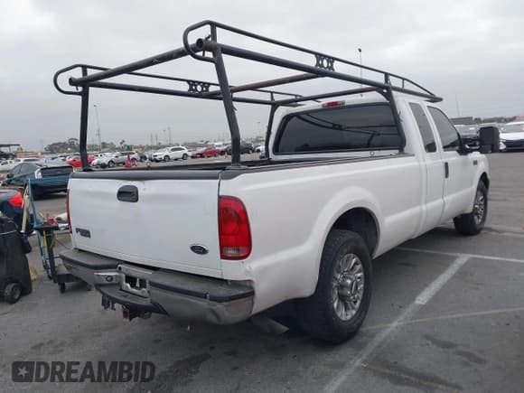 ✅ 2004 Ford F-250 XL • VIN: 1FTNX20L84EA02255 • Лот: 42034960. Опубликован ранее на IAAI с пробегом 70 590 миль. Бесплатный доступ к архиву аукционных продаж из США и подробный отчёт об истории автомобиля на DreamBid. Изображение 4.