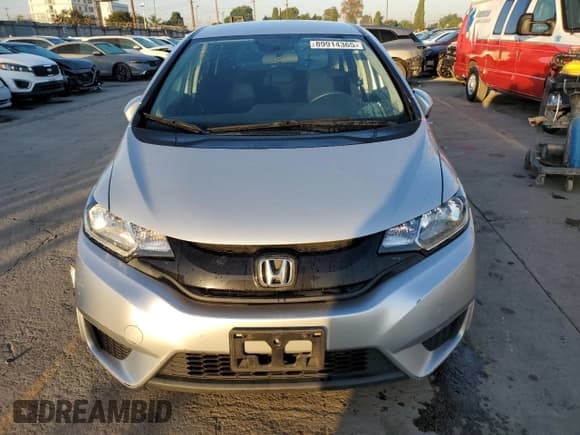 ✅ 2015 Honda Fit LX • VIN: 3HGGK5G58FM723223 • Лот: 89914365. Опубликован ранее на Copart с пробегом 84 780 миль. Бесплатный доступ к архиву аукционных продаж из США и подробный отчёт об истории автомобиля на DreamBid. Изображение 5.