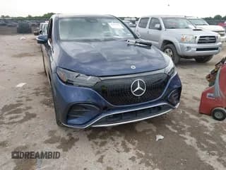 ✅ 2023 Mercedes-Benz EQE 500 • VIN: 4JGGM2CB4PA022756 • Lot: 42460440. Wystawiony na IAAI z przebiegiem 13 785 mil. Bezpłatny archiwum sprzedaży aukcyjnych z USA i szczegółowy raport historii pojazdu na DreamBid. Zdjęcie 1.