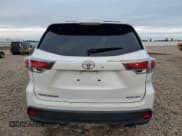 ✅ 2015 Toyota Highlander XLE • VIN: 5TDJKRFH3FS105086 • Lot: 91081005. Listed on Copart with 261,035 mi. Free auction sales archive from the USA and detailed vehicle history report at DreamBid. Image 6.