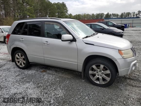 ✅ 2011 Suzuki Grand Vitara Limited • VIN: JS3TD0D76B4100612 • Lot: 44065855. Listed on Copart with 167,100 mi. Free auction sales archive from the USA and detailed vehicle history report at DreamBid. Image 4.