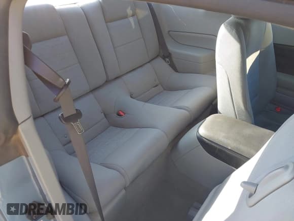 ✅ 2008 Ford Mustang Deluxe • VIN: 1ZVHT80N685105688 • Lot: 43061465. Wystawiony na IAAI z przebiegiem 84 730 mil. Bezpłatny archiwum sprzedaży aukcyjnych z USA i szczegółowy raport historii pojazdu na DreamBid. Zdjęcie 8.