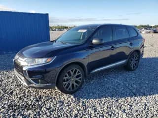 2019 Mitsubishi Outlander ES z VIN JA4AD2A35KZ015731, wystawiony jako Copart lot #90912815 z przebiegiem 101 291 mil mil oraz Czysty tytuł • Clean title. Historia ofert i sprzedaży dostępna na DreamBid. Obrazek 1.