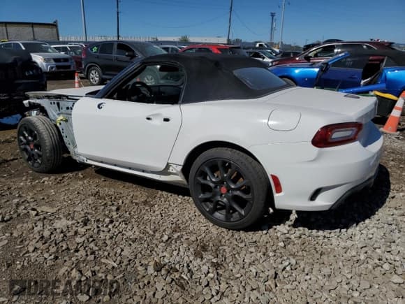 ✅ 2017 FIAT 124 Spider Elaborazione Abarth • VIN: JC1NFAEK6H0108930 • Lot: 74691374. Listed on Copart with 36,123 mi. Free auction sales archive from the USA and detailed vehicle history report at DreamBid. Image 2.