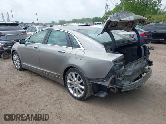 ✅ 2016 Lincoln MKZ • VIN: 3LN6L2GKXGR623300 • Lot: 42220732. Wystawiony na IAAI z przebiegiem 74 886 mil. Bezpłatny archiwum sprzedaży aukcyjnych z USA i szczegółowy raport historii pojazdu na DreamBid. Zdjęcie 3.