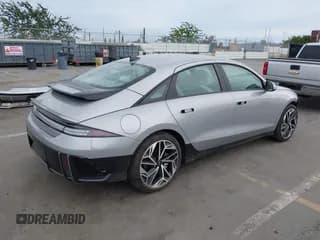 ✅ 2025 Hyundai Ioniq 6 SEL • VIN: KMHM34AA6SA092313 • Лот: 43252660. Опубликован ранее на IAAI с пробегом 5 646 миль. Бесплатный доступ к архиву аукционных продаж из США и подробный отчёт об истории автомобиля на DreamBid. Изображение 4.