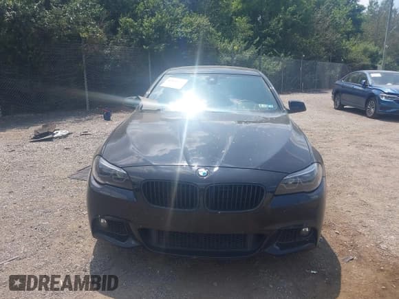 ✅ 2013 BMW 5 Series 550i xDrive • VIN: WBAFU9C5XDDY70344 • Lot: 42856928. Wystawiony na IAAI z przebiegiem 118 193 mil. Bezpłatny archiwum sprzedaży aukcyjnych z USA i szczegółowy raport historii pojazdu na DreamBid. Zdjęcie 13.