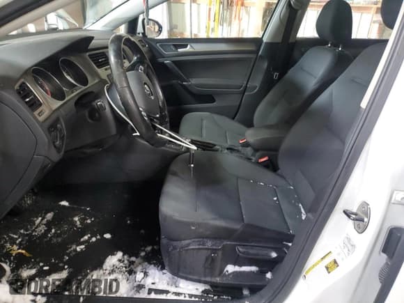 ✅ 2016 Volkswagen Golf TSI S • VIN: 3VW217AU8GM034448 • Lot: 92264935. Listed on Copart with 177,983 mi. Free auction sales archive from the USA and detailed vehicle history report at DreamBid. Image 7.