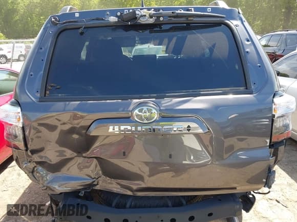 ✅ 2023 Toyota 4Runner SR5 Premium • VIN: JTENU5JR5P6190062 • Лот: 42077579. Опубликован ранее на IAAI с пробегом 1 187 миль. Бесплатный доступ к архиву аукционных продаж из США и подробный отчёт об истории автомобиля на DreamBid. Изображение 17.