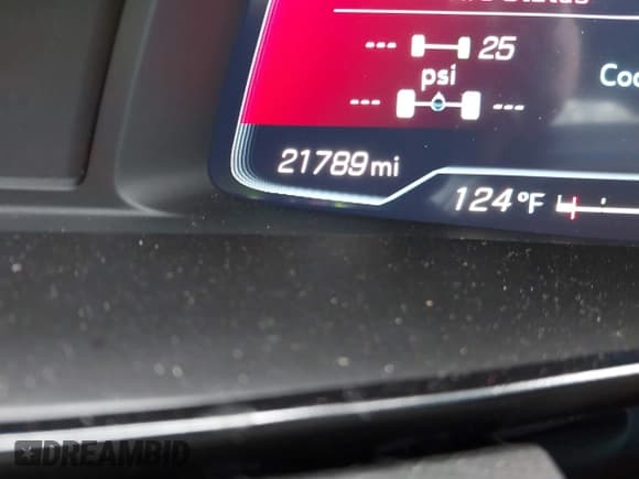 ✅ 2023 Chevrolet Corvette 2LT • VIN: 1G1YB2D46P5111406 • Lot: 41084884. Listed on IAAI with 21,789 mi. Free auction sales archive from the USA and detailed vehicle history report at DreamBid. Image 6.