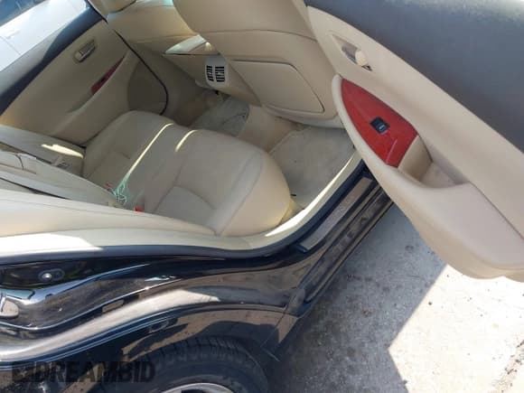 ✅ 2009 Lexus ES 330 • VIN: JTHBJ46G292281199 • Лот: 43735624. Опубликован ранее на IAAI с пробегом 164 241 миль. Бесплатный доступ к архиву аукционных продаж из США и подробный отчёт об истории автомобиля на DreamBid. Изображение 8.