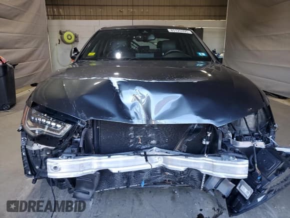 ✅ 2014 Audi A6 Prestige • VIN: WAUHGAFC9EN142599 • Лот: 85125395. Опубликован ранее на Copart с пробегом 81 702 миль. Бесплатный доступ к архиву аукционных продаж из США и подробный отчёт об истории автомобиля на DreamBid. Изображение 5.