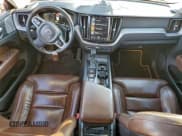 ✅ 2018 Volvo XC60 Inscription • VIN: YV4A22RL5J1052126 • Lot: 95764475. Wystawiony na Copart z przebiegiem 135 254 mil. Bezpłatny archiwum sprzedaży aukcyjnych z USA i szczegółowy raport historii pojazdu na DreamBid. Zdjęcie 8.