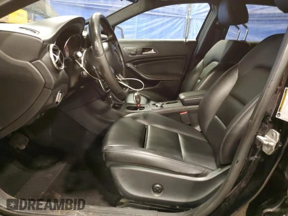 ✅ 2016 Mercedes-Benz GLA 250 • VIN: WDCTG4GB0GJ271789 • Лот: 90314545. Опубликован ранее на Copart с пробегом 193 544 миль. Бесплатный доступ к архиву аукционных продаж из США и подробный отчёт об истории автомобиля на DreamBid. Изображение 7.