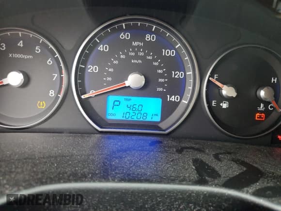 ✅ 2011 Hyundai Santa Fe Limited • VIN: 5XYZK4AG3BG047041 • Lot: 62326364. Listed on Copart with 102,081 mi. Free auction sales archive from the USA and detailed vehicle history report at DreamBid. Image 9.