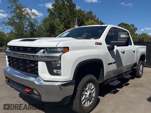 ✅ 2021 Chevrolet Silverado 2500HD LT • VIN: 1GC1YNEY6MF260186 • Lot: 85137715. Wystawiony na Copart z przebiegiem 91 649 mil. Bezpłatny archiwum sprzedaży aukcyjnych z USA i szczegółowy raport historii pojazdu na DreamBid. Zdjęcie 2.