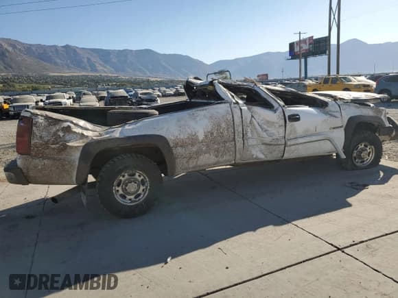 ✅ 2003 Chevrolet Silverado 2500HD LS • VIN: 1GCHK29U63E141077 • Lot: 76603874. Wystawiony na Copart z przebiegiem Nie podano. Bezpłatny archiwum sprzedaży aukcyjnych z USA i szczegółowy raport historii pojazdu na DreamBid. Zdjęcie 3.