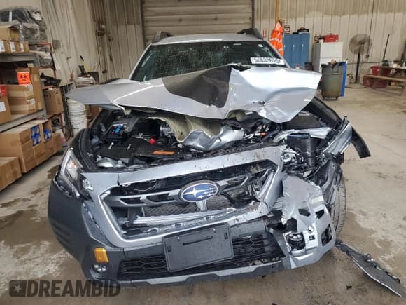 ✅ 2023 Subaru Outback Wilderness • VIN: 4S4BTGSD6P3145752 • Лот: 56833655. Опубликован ранее на Copart с пробегом Не указан. Бесплатный доступ к архиву аукционных продаж из США и подробный отчёт об истории автомобиля на DreamBid. Изображение 5.