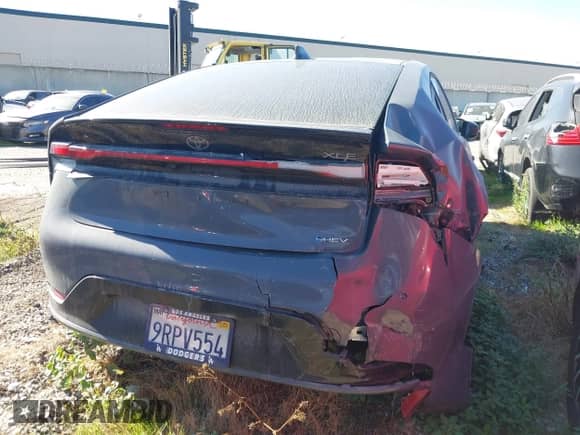 2023 Toyota Prius LE z VIN JTDACAAUXP3006206, wystawiony jako IAAI lot #42047362 z przebiegiem 36 206 mil mil oraz . Historia ofert i sprzedaży dostępna na DreamBid. Obrazek 17.