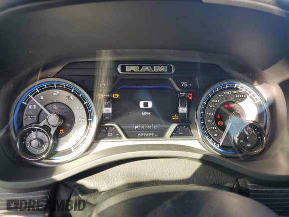 2020 Ram 1500 Limited с VIN 1C6SRFHT3LN356375, выставлен на аукционе Copart как лот 86874055 с пробегом 77 629 миль миль и Списание • Salvage title. История ставок и продаж доступна на DreamBid. Изображение 9.