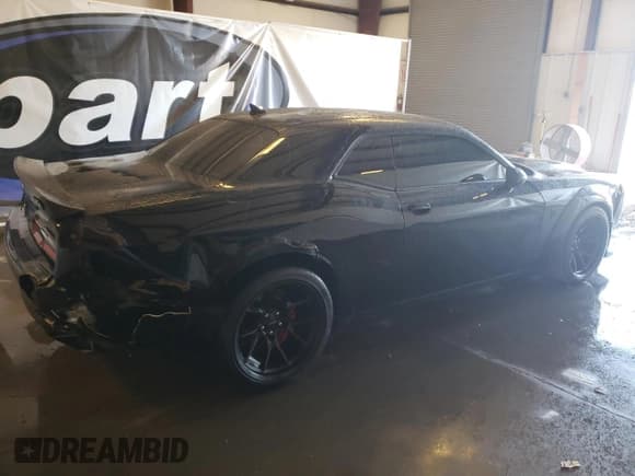 ✅ 2022 Dodge Challenger SRT Hellcat Redeye • VIN: 2C3CDZL92NH116470 • Lot: 87940155. Wystawiony na Copart z przebiegiem 9 241 mil. Bezpłatny archiwum sprzedaży aukcyjnych z USA i szczegółowy raport historii pojazdu na DreamBid. Zdjęcie 3.