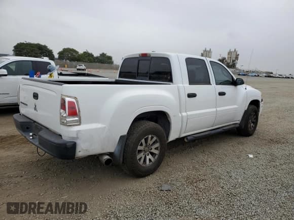 ✅ 2007 Mitsubishi Raider LS • VIN: 1Z7HC28K17S174268 • Lot: 84465045. Listed on Copart with 177,168 mi. Free auction sales archive from the USA and detailed vehicle history report at DreamBid. Image 3.