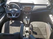 ✅ 2018 Nissan Kicks SV • VIN: 3N1CP5CU2JL537562 • Lot: 71481685. Listed on Copart with 138,085 mi. Free auction sales archive from the USA and detailed vehicle history report at DreamBid. Image 8.