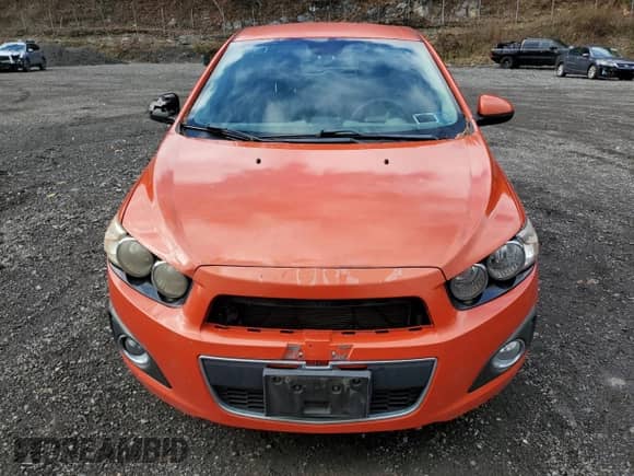 2013 Chevrolet Sonic LT with VIN 1G1JC6SG9D4206143, listed as a Copart auction lot 90741795 with 67,842 mi miles and Clean title. Bid and sale history available at DreamBid. Image 5.