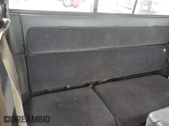 ✅ 2000 Dodge Dakota • VIN: 1B7GL22X6YS527813 • Lot: 85195894. Wystawiony na Copart z przebiegiem 274 996 mil. Bezpłatny archiwum sprzedaży aukcyjnych z USA i szczegółowy raport historii pojazdu na DreamBid. Zdjęcie 10.