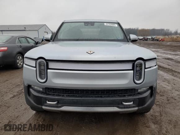 ✅ 2024 Rivian R1T Adventure • VIN: 7FCTGBAA2RN030445 • Lot: 44703985. Wystawiony na Copart z przebiegiem 16 183 mil. Bezpłatny archiwum sprzedaży aukcyjnych z USA i szczegółowy raport historii pojazdu na DreamBid. Zdjęcie 5.