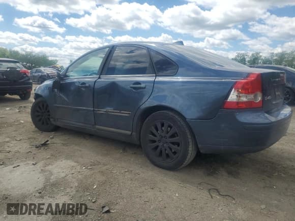 ✅ 2005 Volvo S40 • VIN: YV1MS382952083839 • Lot: 81136205. Wystawiony na Copart z przebiegiem 171 357 mil. Bezpłatny archiwum sprzedaży aukcyjnych z USA i szczegółowy raport historii pojazdu na DreamBid. Zdjęcie 2.