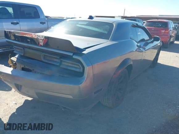 ✅ 2012 Dodge Challenger SXT • VIN: 2C3CDYAG3CH275622 • Lot: 41246210. Wystawiony na IAAI z przebiegiem 182 769 mil. Bezpłatny archiwum sprzedaży aukcyjnych z USA i szczegółowy raport historii pojazdu na DreamBid. Zdjęcie 4.
